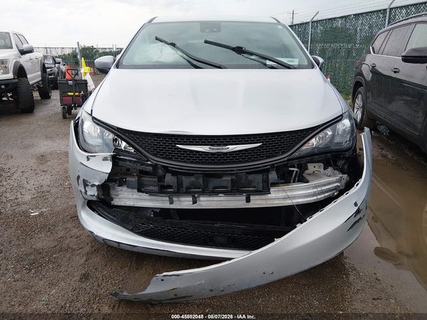 2023 CHRYSLER VOYAGER LX — I115