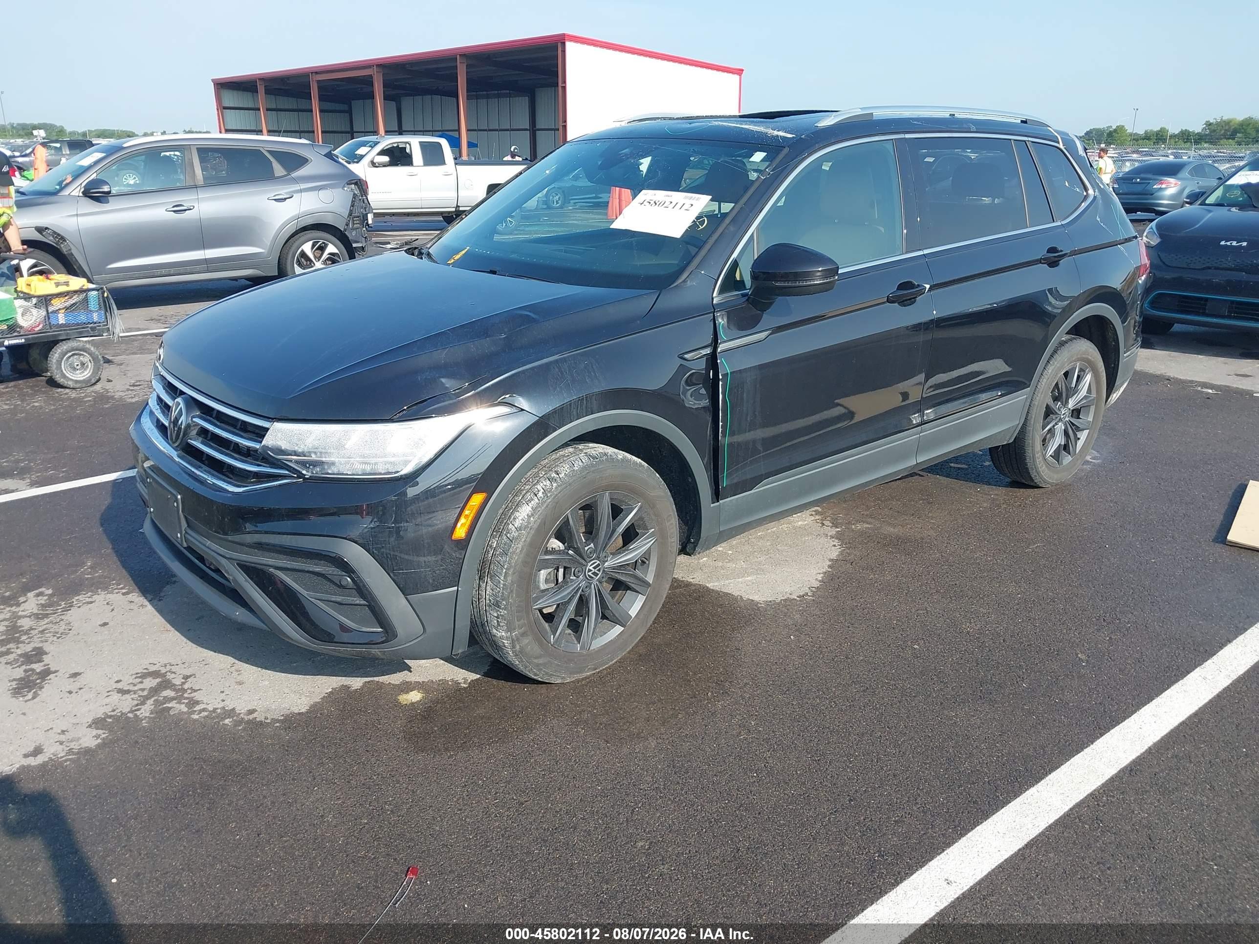 2022 VOLKSWAGEN TIGUAN 2.0T SE — I2