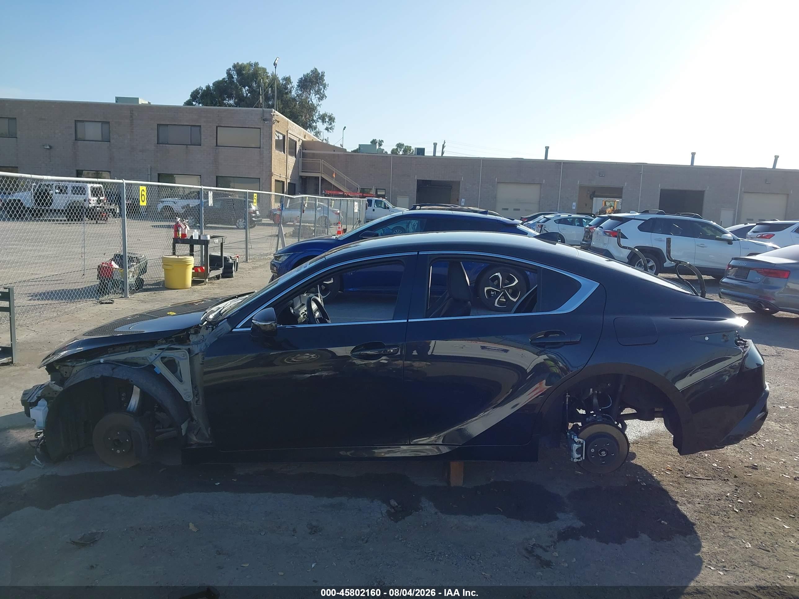 2025 LEXUS IS 300 F SPORT DESIGN