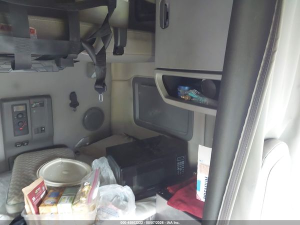 2020 VOLVO VNL