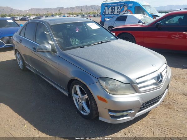 2013 MERCEDES-BENZ C 250 SPORT