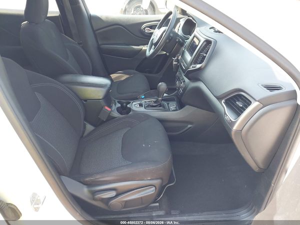 2019 JEEP CHEROKEE LATITUDE FWD
