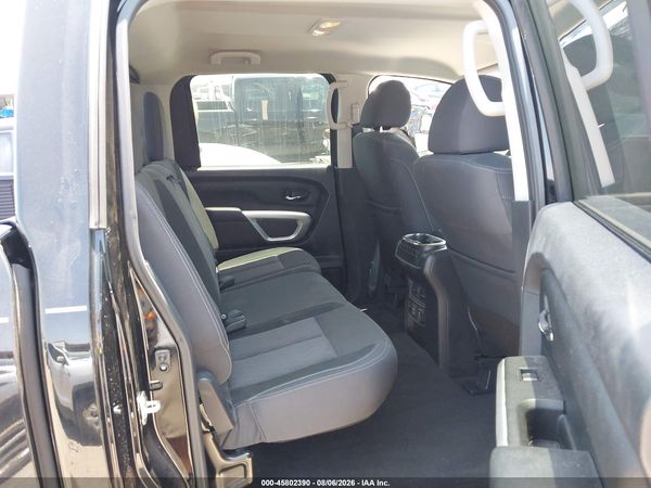 2021 NISSAN TITAN SV 4X2 — I8