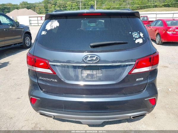 2017 HYUNDAI SANTA FE SE