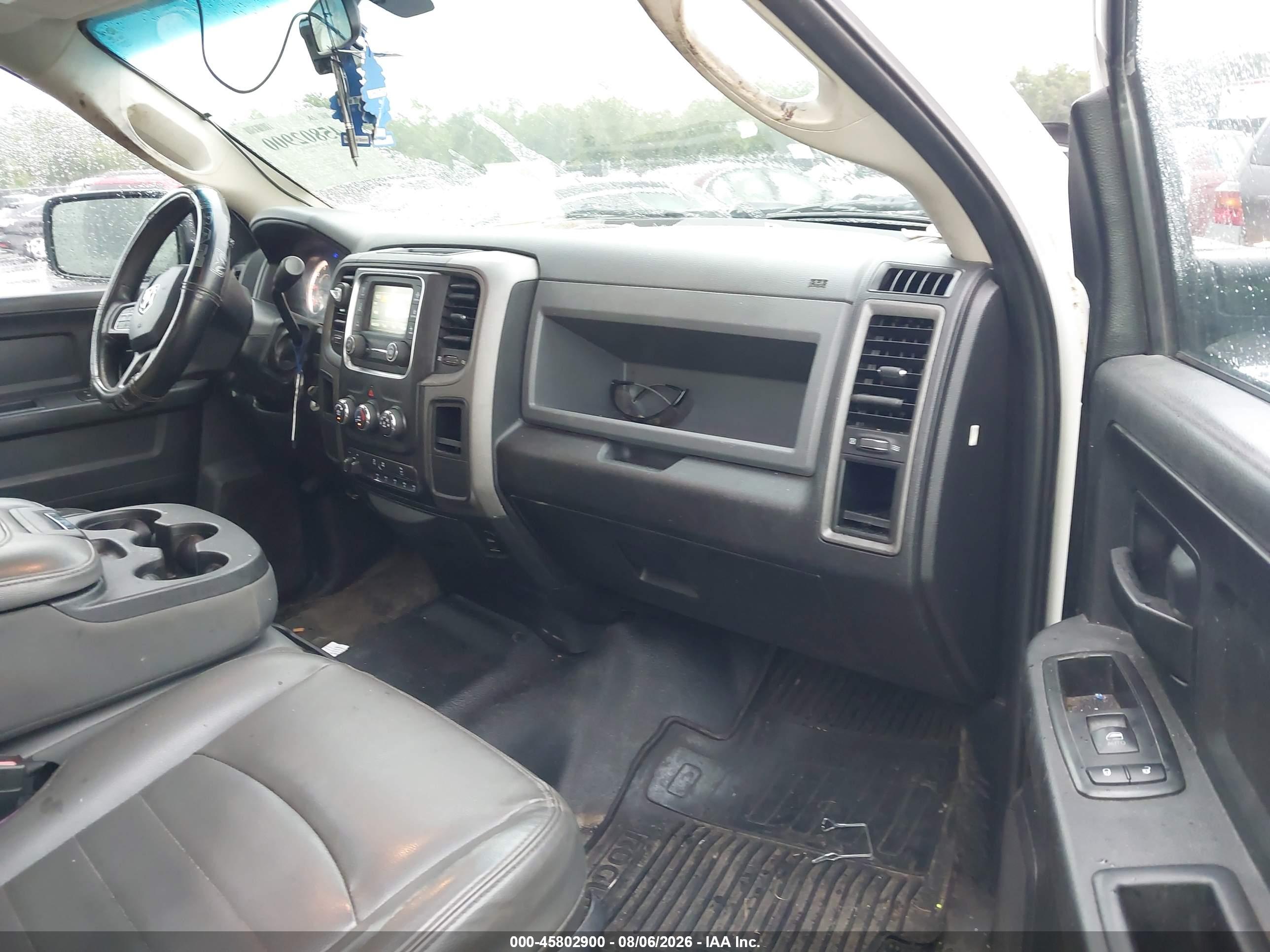 2017 RAM 2500 TRADESMAN  4X2 6'4 BOX