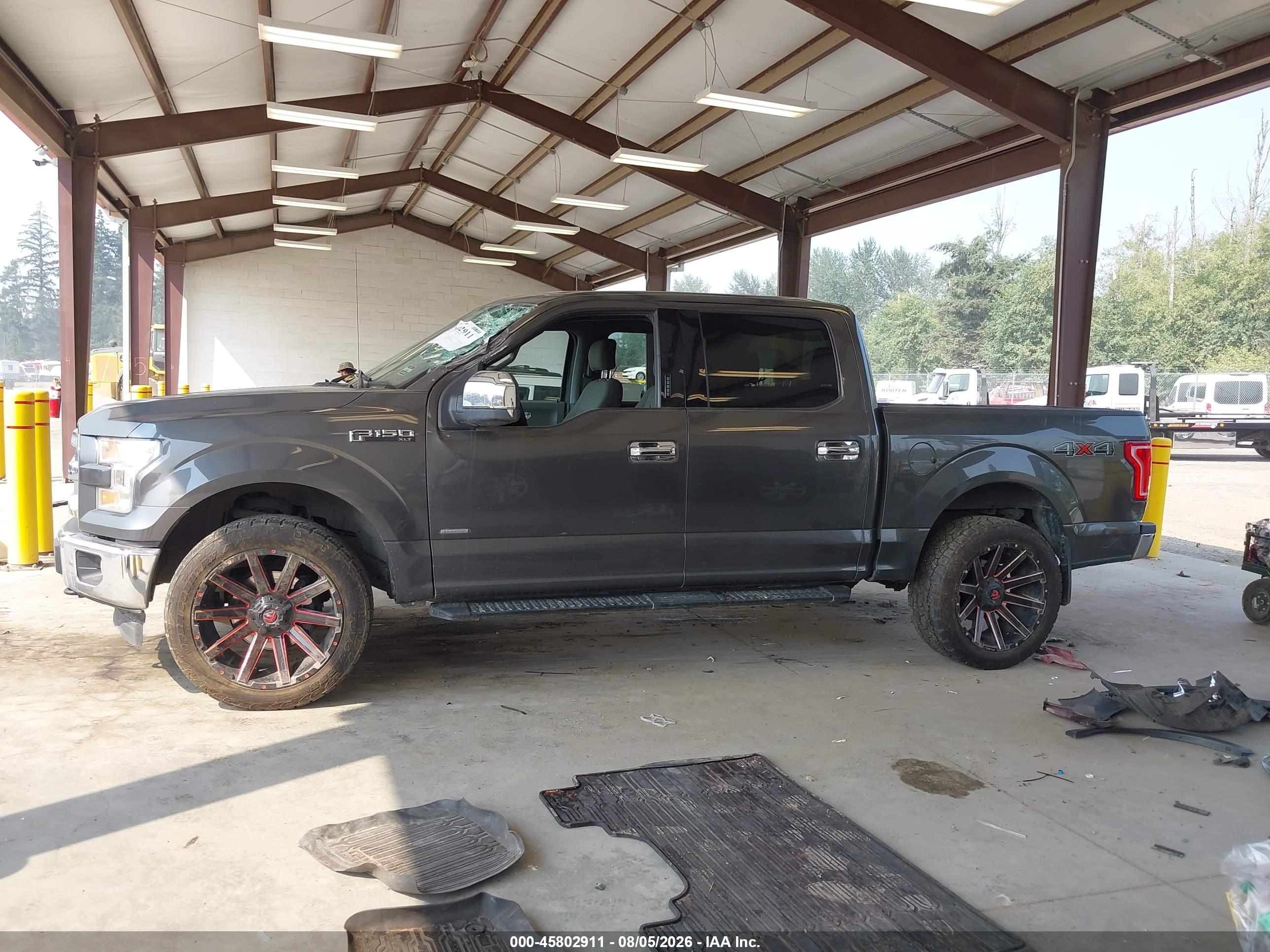 2017 FORD F-150 XLT
