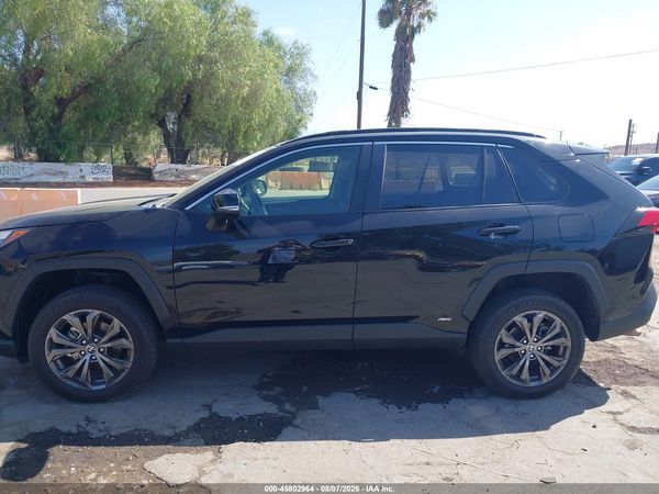 2025 TOYOTA RAV4 HYBRID XLE PREMIUM
