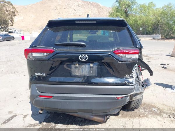 2025 TOYOTA RAV4 HYBRID XLE PREMIUM