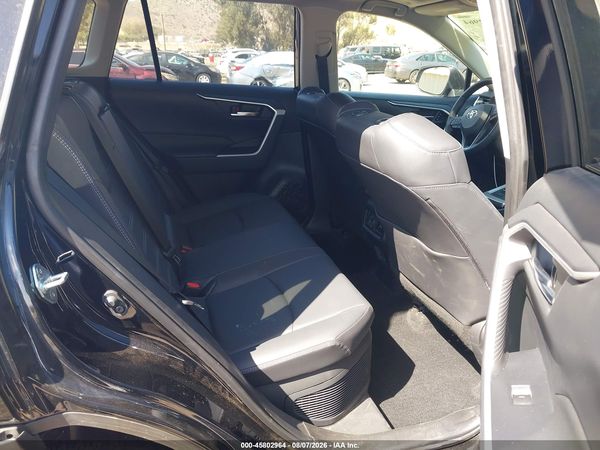 2025 TOYOTA RAV4 HYBRID XLE PREMIUM