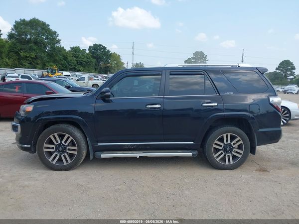 2017 TOYOTA 4RUNNER SR5