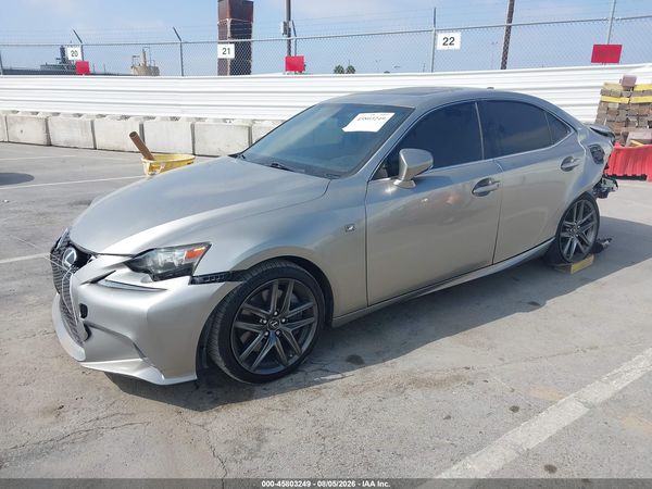 2016 LEXUS IS 200T