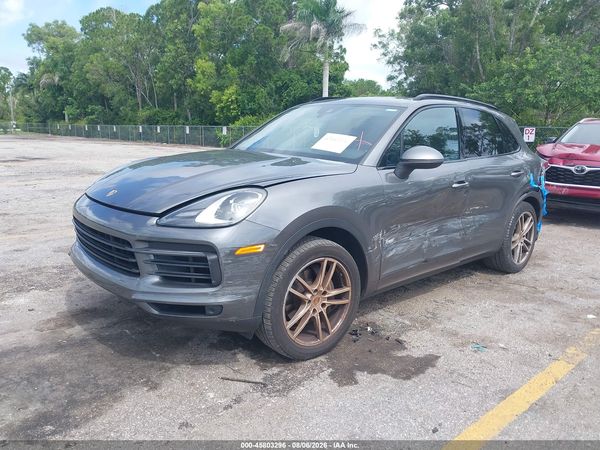 2019 PORSCHE CAYENNE