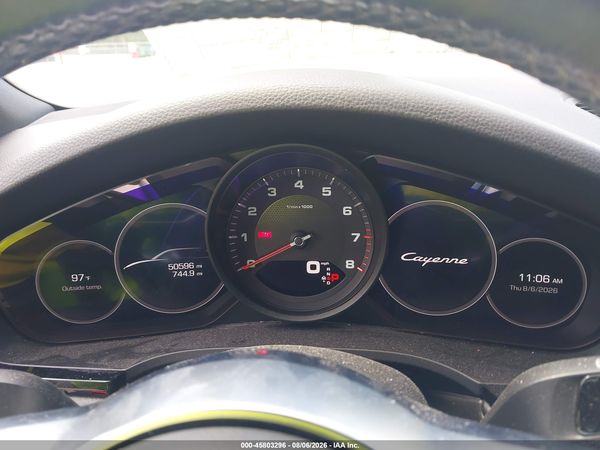 2019 PORSCHE CAYENNE