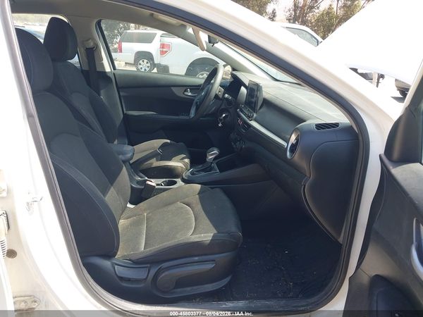 2019 KIA FORTE LXS