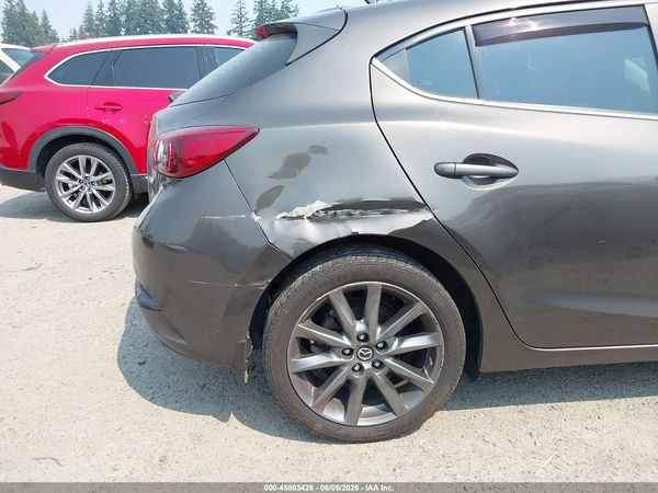 2018 MAZDA MAZDA3 TOURING