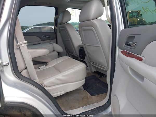 2013 CHEVROLET TAHOE LTZ — I8