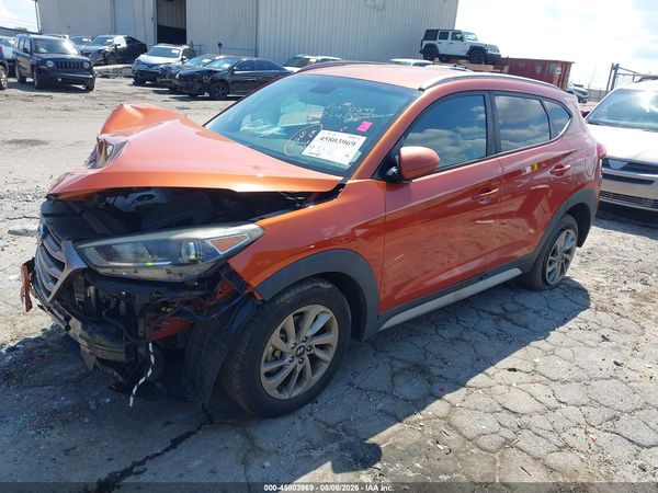 2017 HYUNDAI TUCSON SE