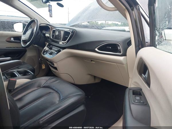 2018 CHRYSLER PACIFICA TOURING L — I5