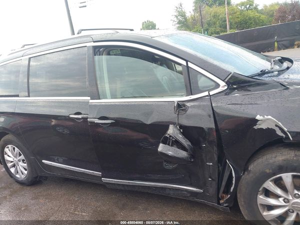 2018 CHRYSLER PACIFICA TOURING L — I116