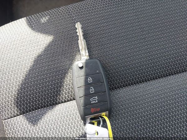 2017 KIA FORTE LX