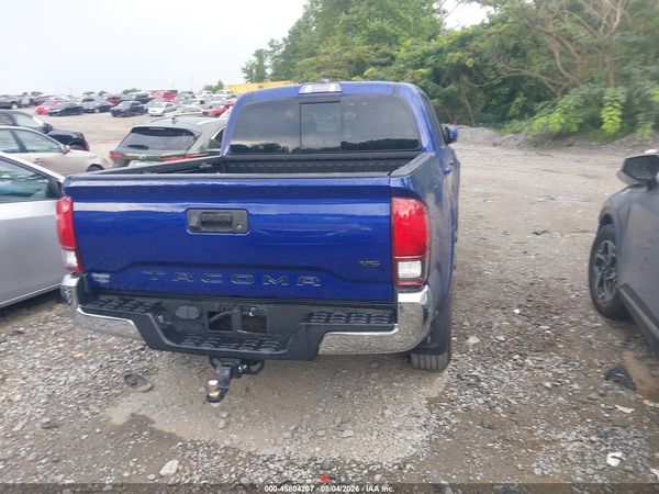 2022 TOYOTA TACOMA SR5 V6
