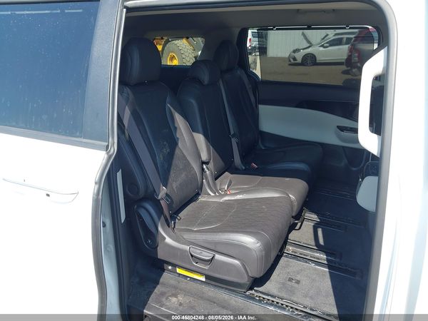2022 KIA CARNIVAL MPV EX