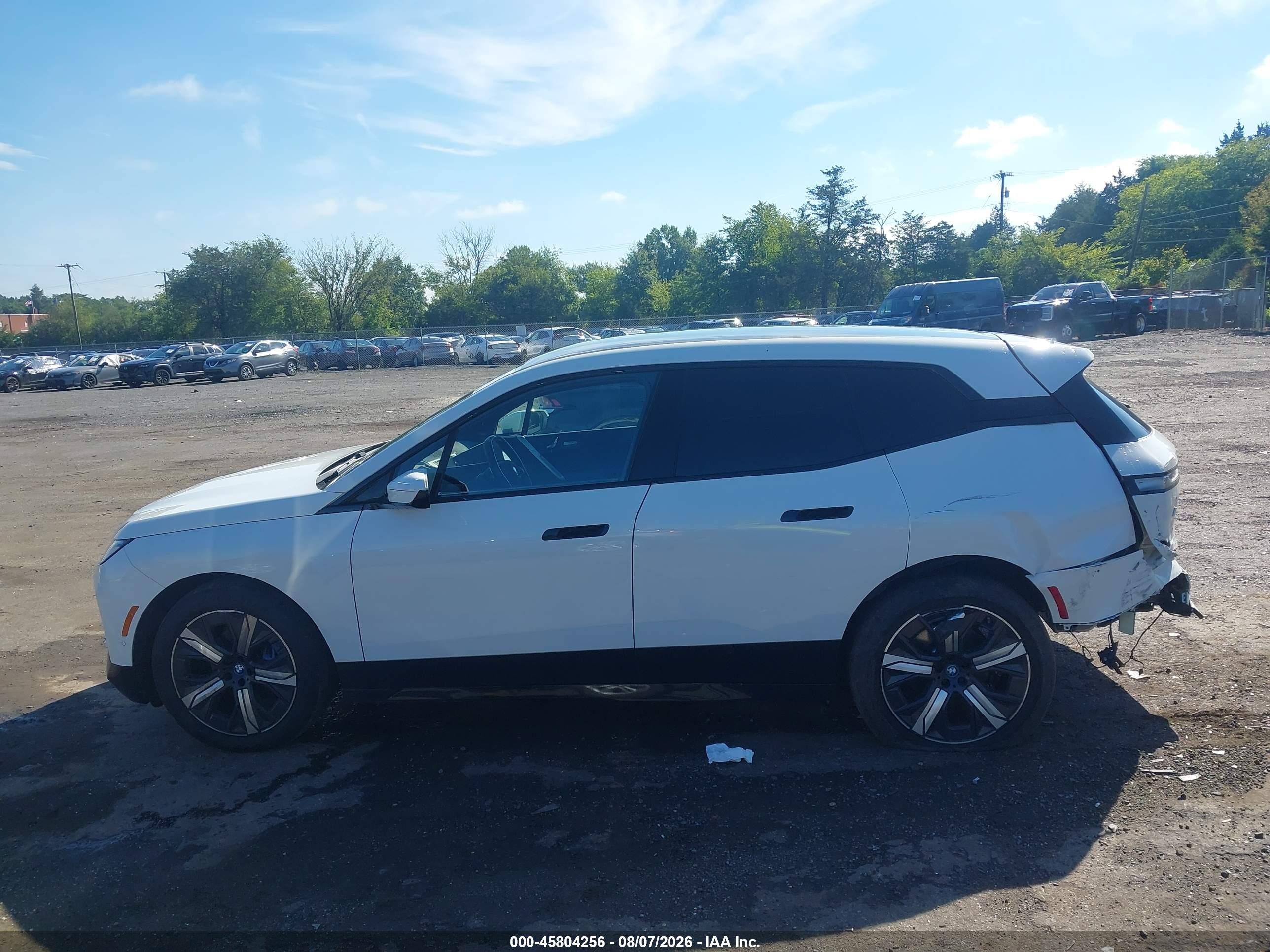2023 BMW IX XDRIVE50