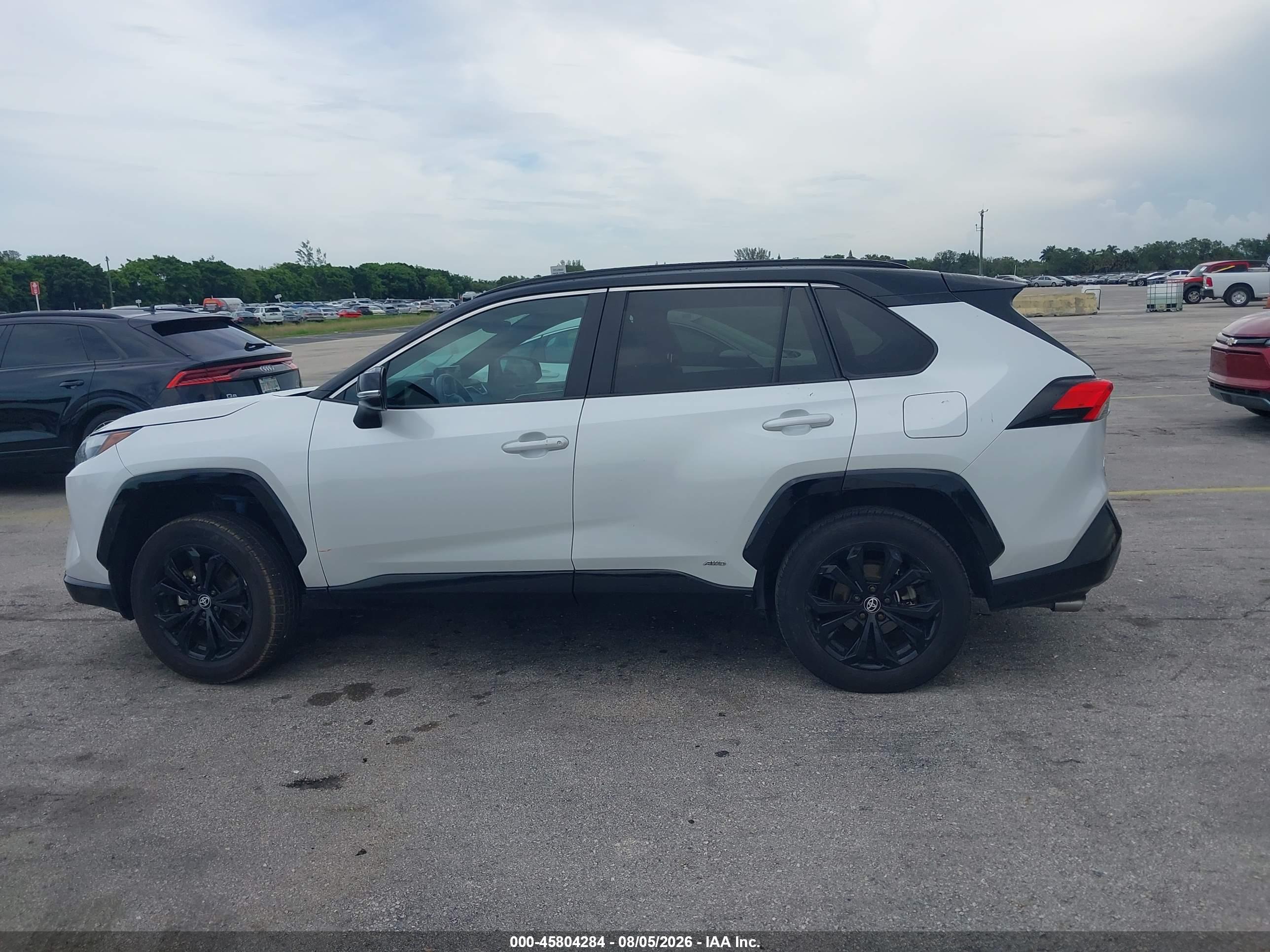 2023 TOYOTA RAV4 HYBRID XSE