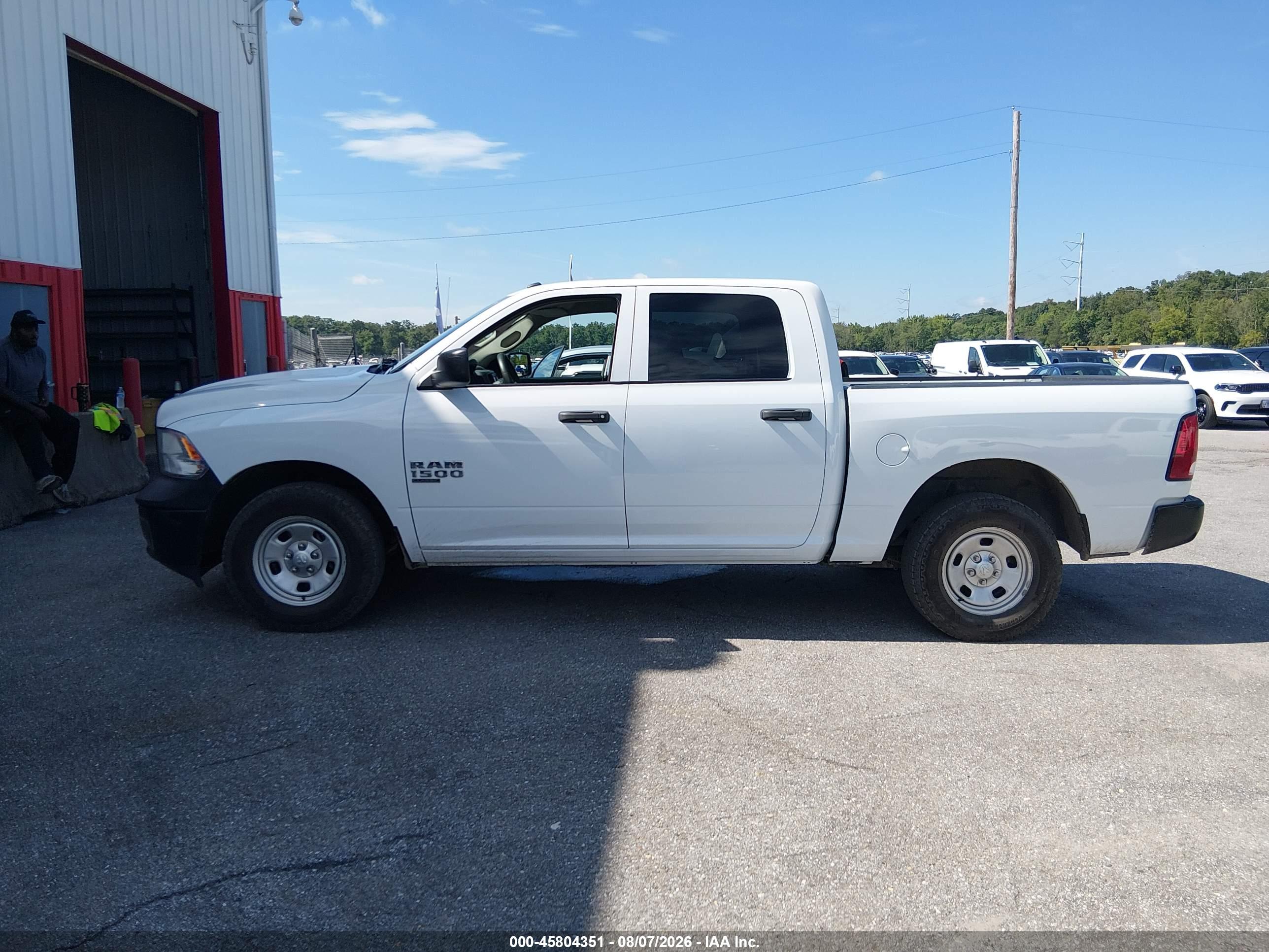 2020 RAM 1500 CLASSIC TRADESMAN  4X4 5'7 BOX