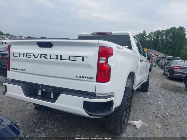 2023 CHEVROLET SILVERADO 1500 4WD  SHORT BED CUSTOM — I4
