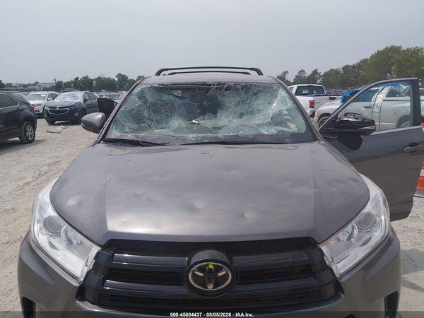 2019 TOYOTA HIGHLANDER LE