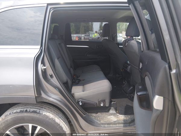 2019 TOYOTA HIGHLANDER LE