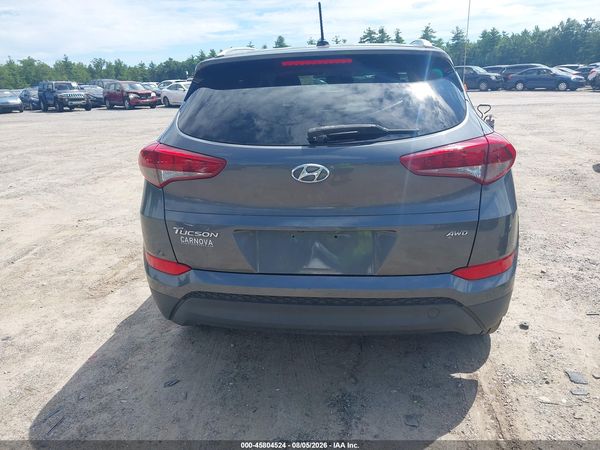 2017 HYUNDAI TUCSON SE