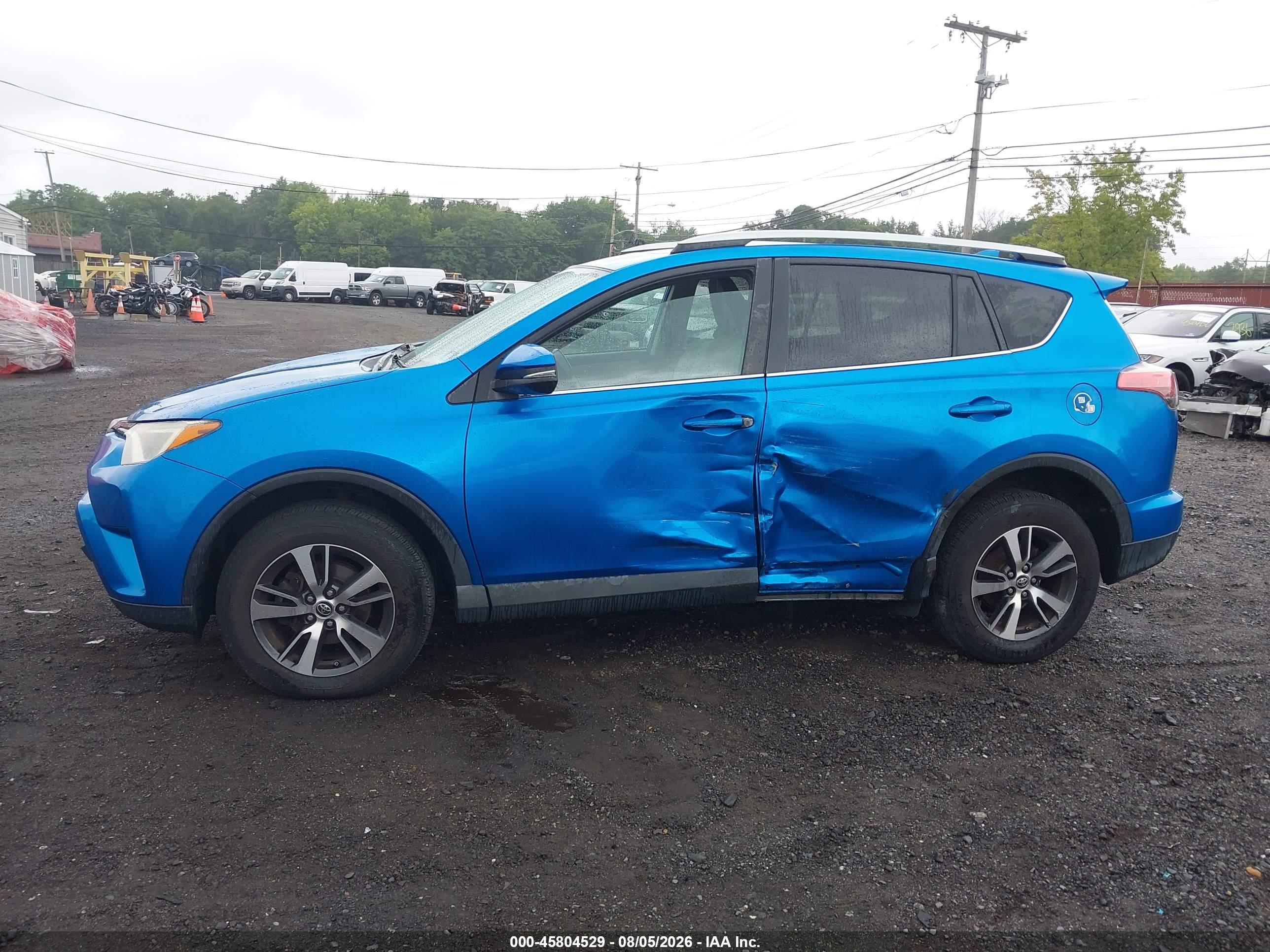 2016 TOYOTA RAV4 XLE