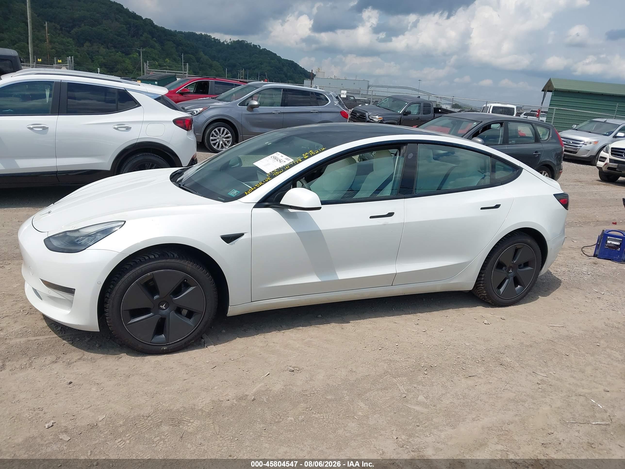 2021 TESLA MODEL 3