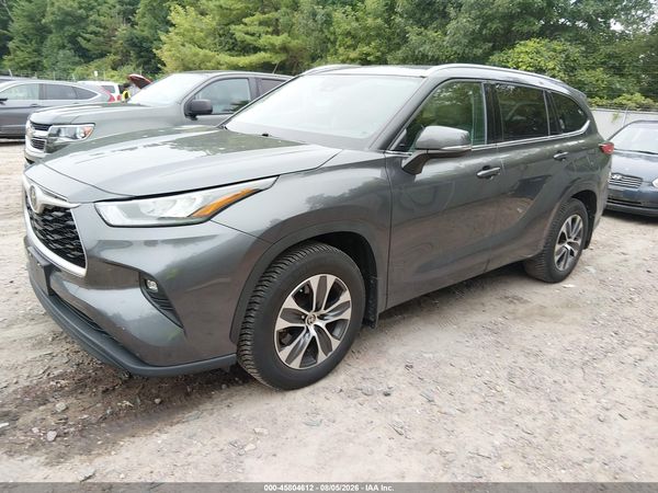 2020 TOYOTA HIGHLANDER XLE
