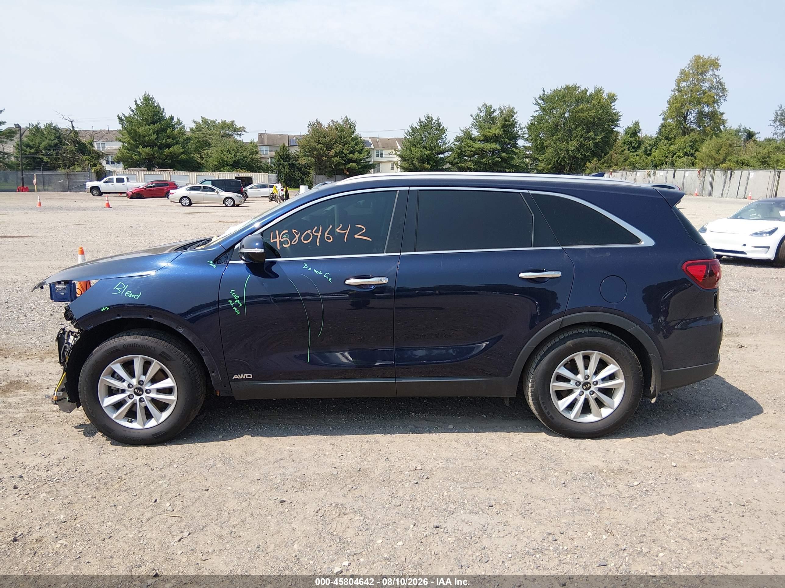 2019 KIA SORENTO 2.4L LX