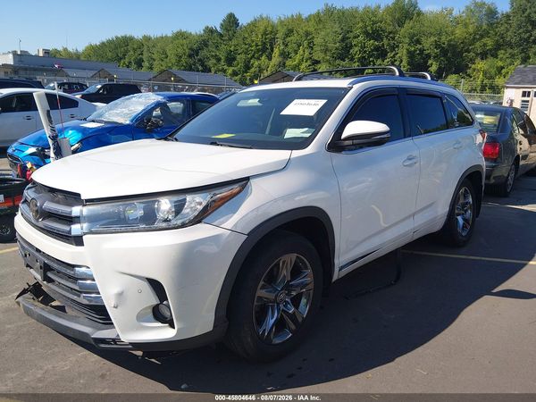 2017 TOYOTA HIGHLANDER LIMITED PLATINUM