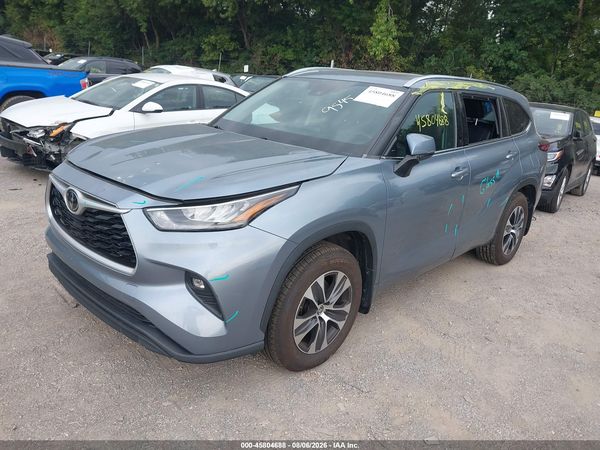 2020 TOYOTA HIGHLANDER XLE
