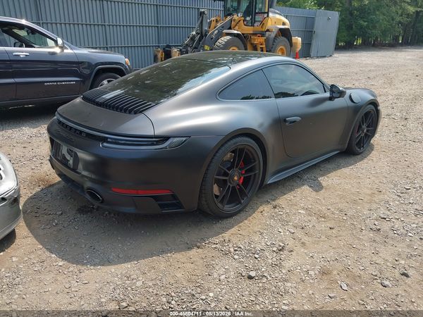2022 PORSCHE 911