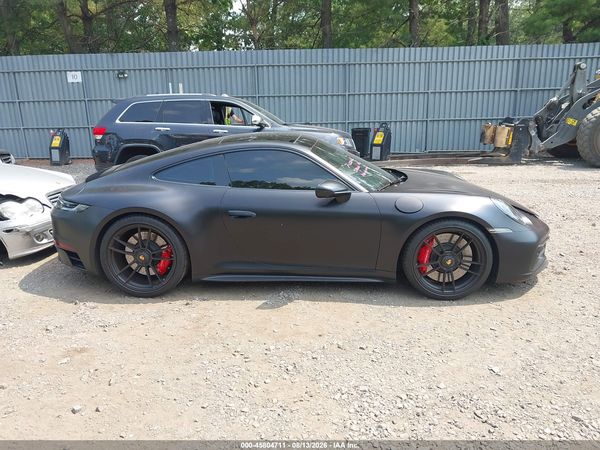 2022 PORSCHE 911