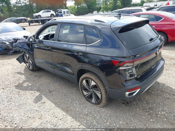 2025 VOLKSWAGEN TAOS 1.5T SE — I3
