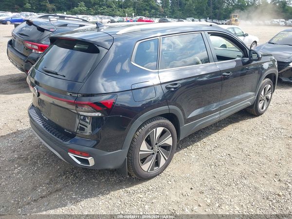 2025 VOLKSWAGEN TAOS 1.5T SE — I4