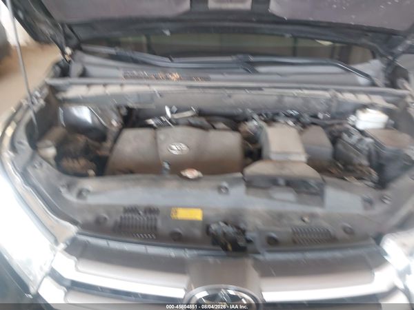 2019 TOYOTA HIGHLANDER XLE