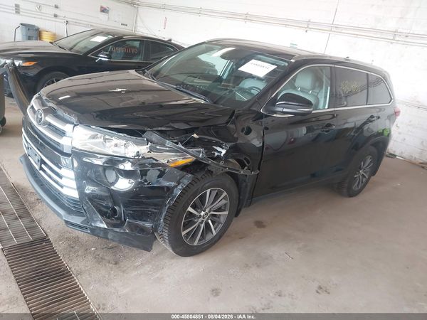 2019 TOYOTA HIGHLANDER XLE