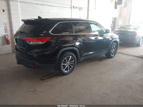 2019 TOYOTA HIGHLANDER XLE