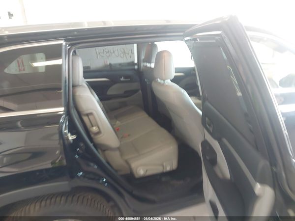 2019 TOYOTA HIGHLANDER XLE