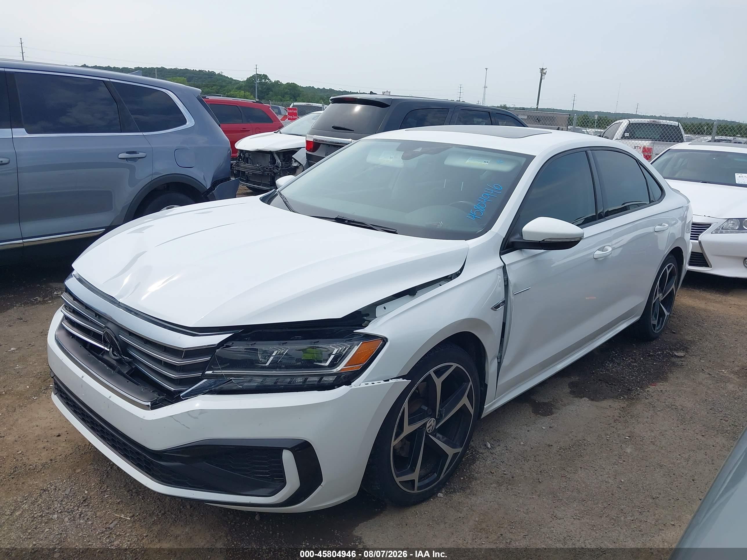 2020 VOLKSWAGEN PASSAT 2.0T R-LINE — I2