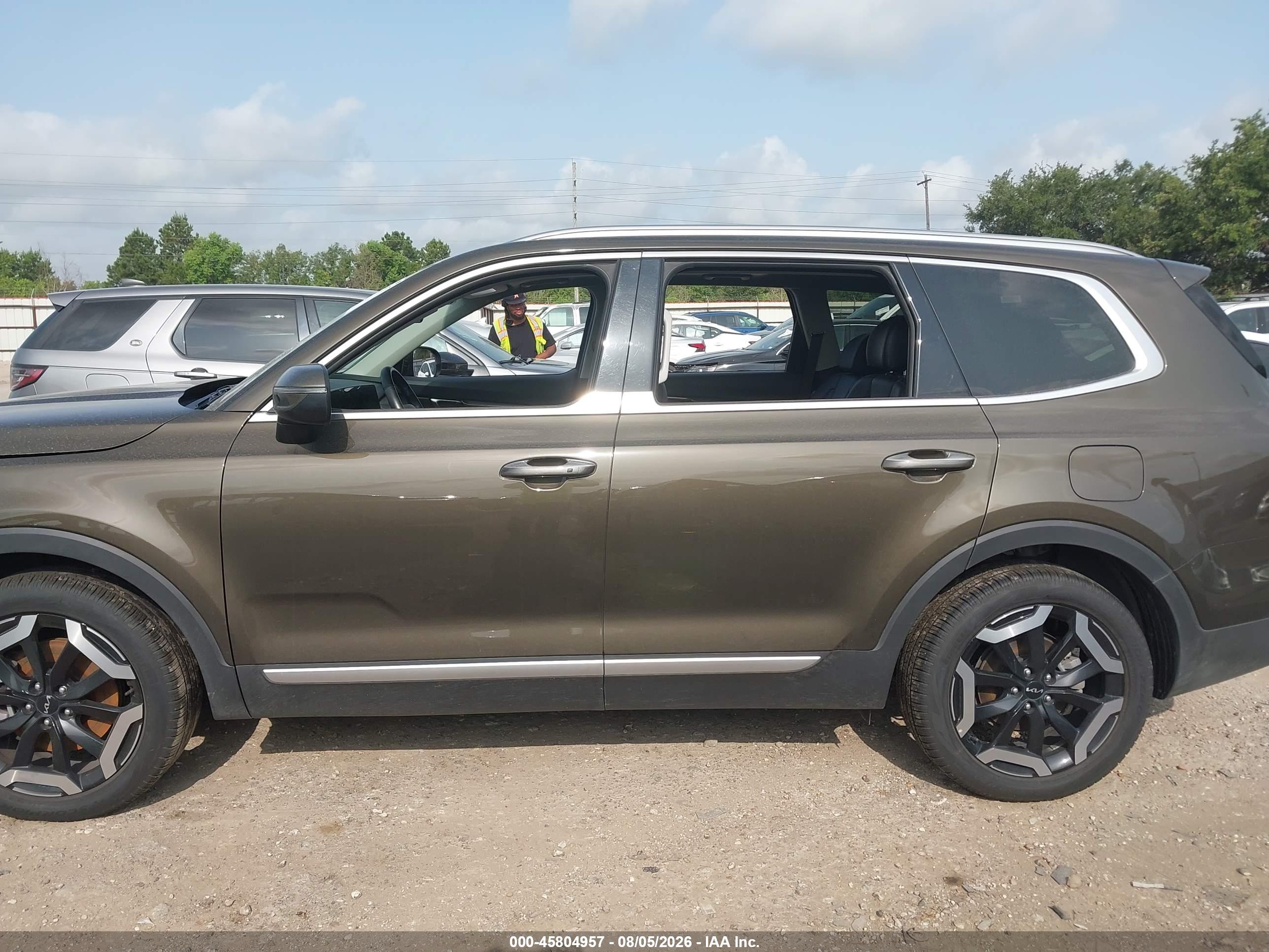 2025 KIA TELLURIDE S
