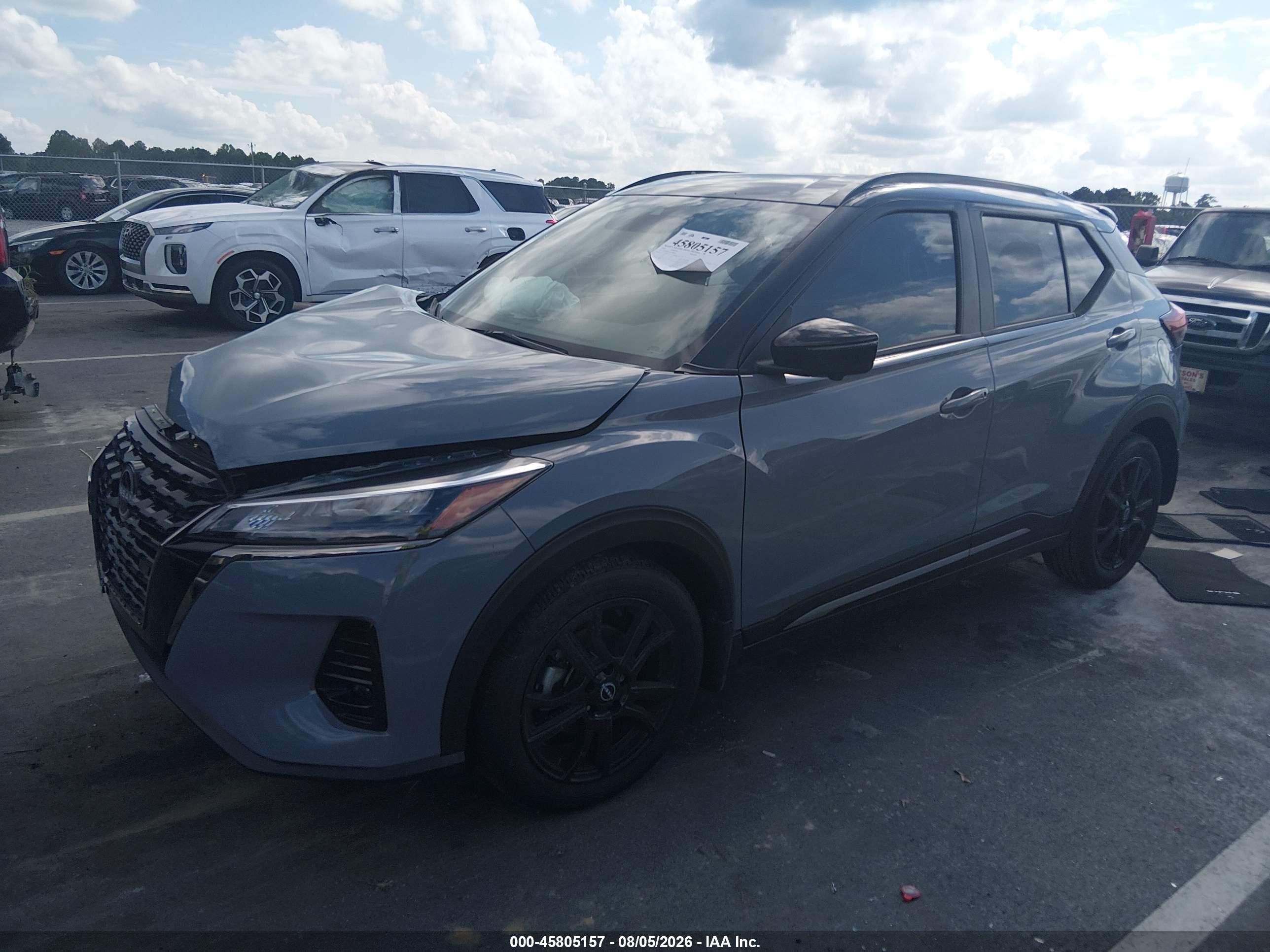2024 NISSAN KICKS SR XTRONIC CVT — I2